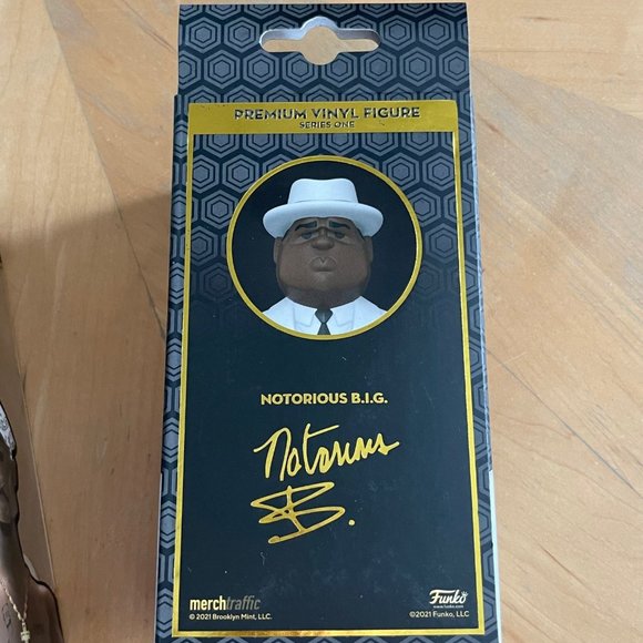 NIB Tupac Shakur & Notorious B. Set of Gold Funko Pop Series 1 - Picture 5 of 9